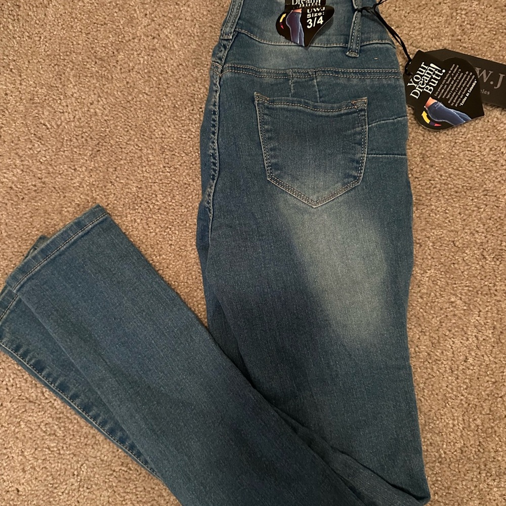 UWJ Want a Better Butt Skinny Jeans (3/4)